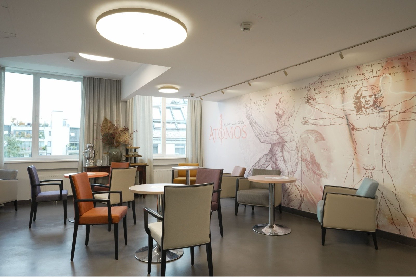 Lounge der ATOMOS Klinik Währing